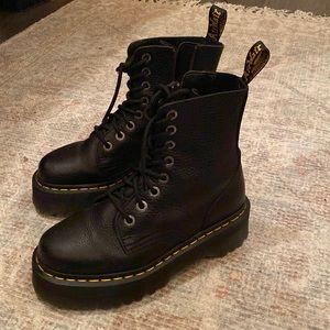 Platform Doc Martens
